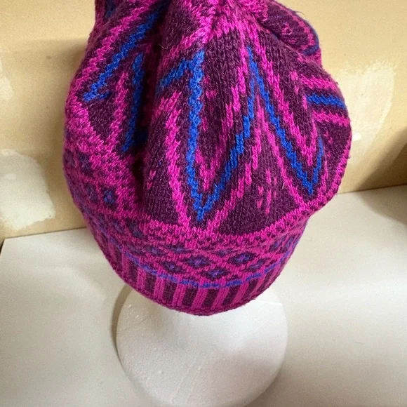 Columbia winter beanie. Omni heat technology - Picture 3 of 7